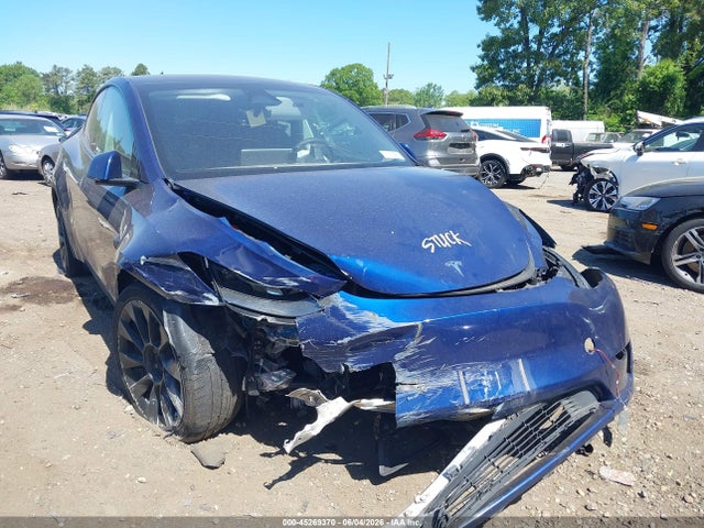 Продажа на аукционе авто 2023 Tesla Model Y Awd/long Range Dual Motor All-wheel Drive, vin: 7SAYGDEE3PF892561, номер лота: 45269370