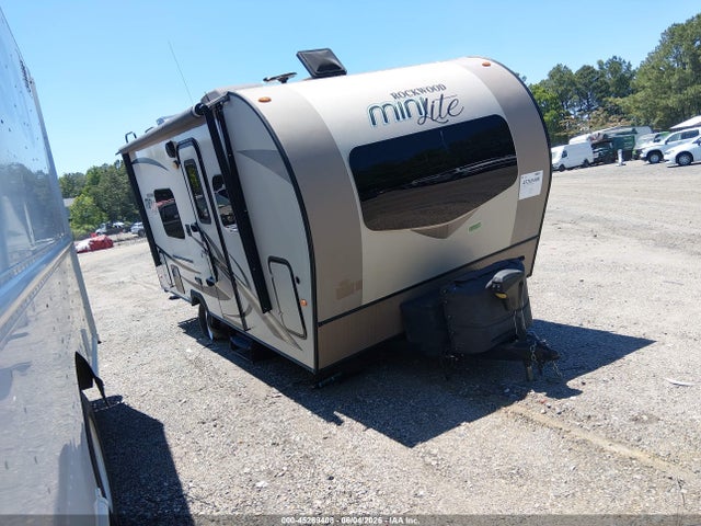 2019 Rockwood Mini Lite მანქანა იყიდება აუქციონზე, vin: 5ZT2RSHC7K3004667, აუქციონის ნომერი: 45269408