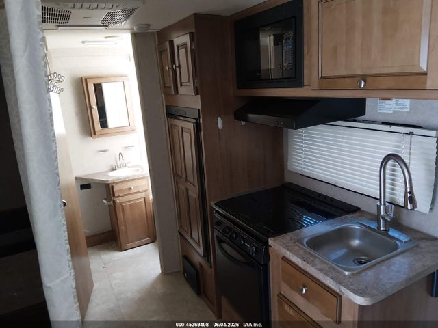45269408 :رقم المزاد ، 5ZT2RSHC7K3004667 vin ، 2019 Rockwood Mini Lite مزاد بيع
