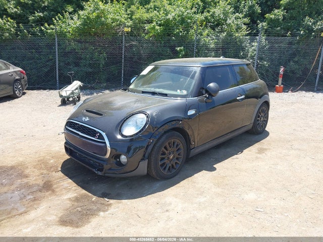 Продаж на аукціоні авто 2015 Mini Hardtop Cooper S, vin: WMWXP7C52F2A34190, номер лоту: 45269452