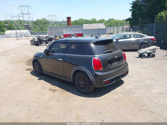 Продаж на аукціоні авто 2015 Mini Hardtop Cooper S, vin: WMWXP7C52F2A34190, номер лоту: 45269452