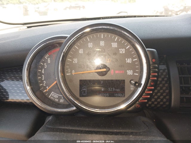 Продаж на аукціоні авто 2015 Mini Hardtop Cooper S, vin: WMWXP7C52F2A34190, номер лоту: 45269452
