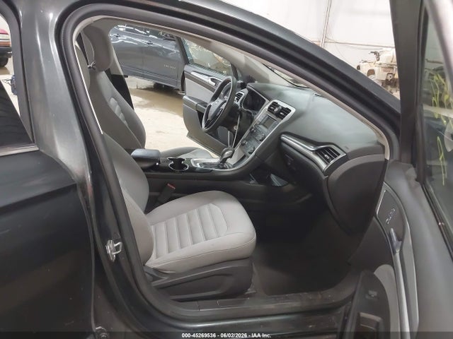 Продажа на аукционе авто 2015 Ford Fusion S, vin: 3FA6P0G71FR148598, номер лота: 45269536