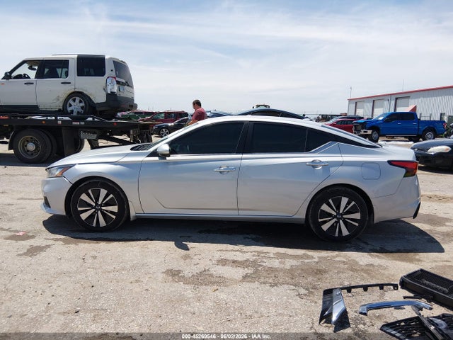 1N4BL4DV7NN368981 Nissan Altima Sv Fwd
