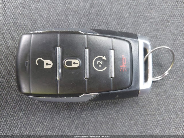 Продаж на аукціоні авто 2022 Ram 1500 Big Horn  4x2 5'7 Box, vin: 1C6RREFTXNN197451, номер лоту: 45269550