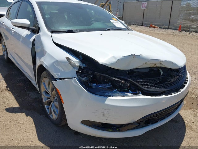 Aukcja sprzedaży 2015 Chrysler 200 S, vin: 1C3CCCBG1FN532809, numer aukcji: 45269570