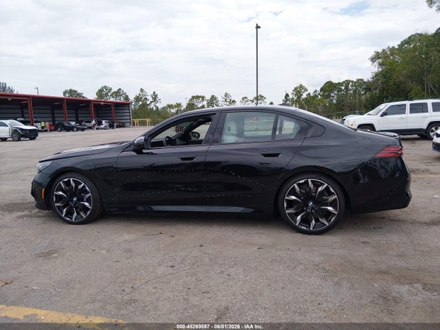 BMW 550e Xdrive 2026 WBA13FK07TCX10136 Image 15