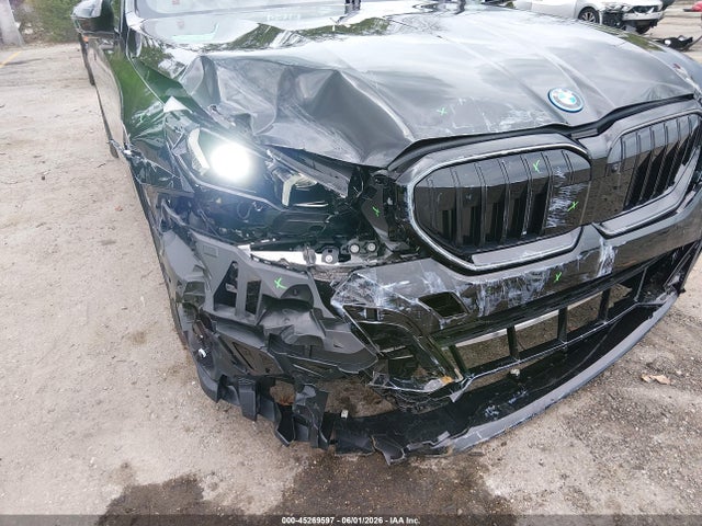 BMW 550e Xdrive 2026 WBA13FK07TCX10136 Image 18
