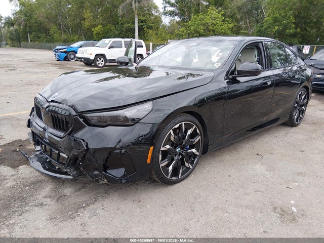 BMW 550e Xdrive 2026 WBA13FK07TCX10136 Image 2