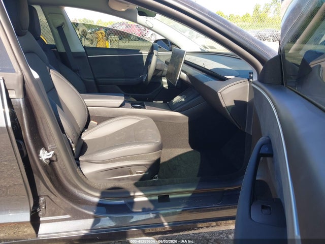 Tesla Model 3 Long Range All-wheel Drive 2025 5YJ3E1EB5SF064926 Image 5