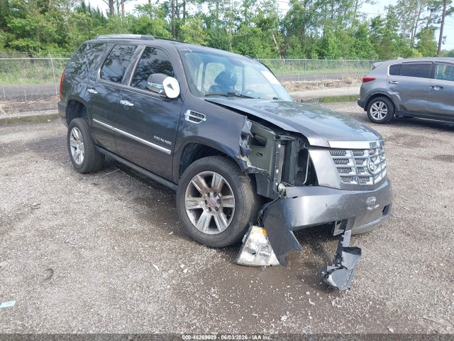 Продажа на аукционе авто 2010 Cadillac Escalade Premium, vin: 1GYUCCEF5AR219440, номер лота: 45269609