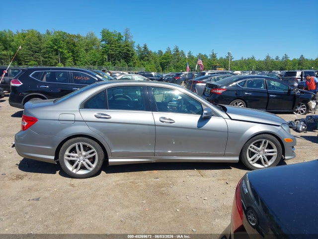 Продажа на аукционе авто 2012 Mercedes-benz C 300 Sport 4matic, vin: WDDGF8BB0CA712071, номер лота: 45269672