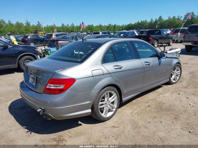 Продажа на аукционе авто 2012 Mercedes-benz C 300 Sport 4matic, vin: WDDGF8BB0CA712071, номер лота: 45269672