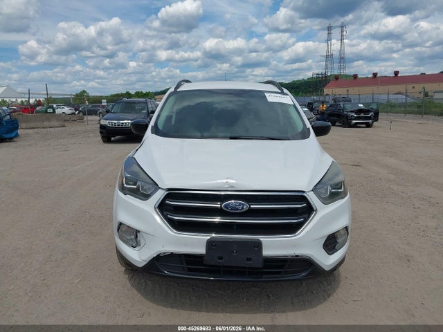 Продаж на аукціоні авто 2019 Ford Escape Se, vin: 1FMCU9GD4KUB51882, номер лоту: 45269683