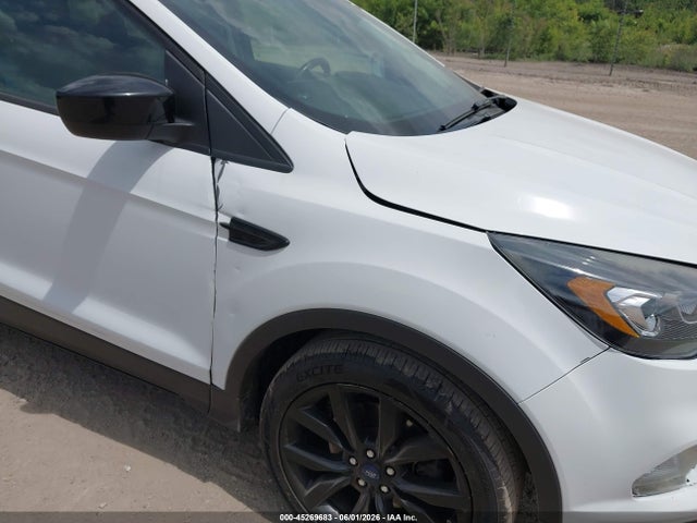 Продаж на аукціоні авто 2019 Ford Escape Se, vin: 1FMCU9GD4KUB51882, номер лоту: 45269683