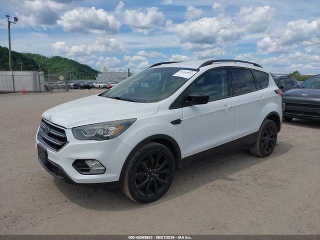 Продаж на аукціоні авто 2019 Ford Escape Se, vin: 1FMCU9GD4KUB51882, номер лоту: 45269683