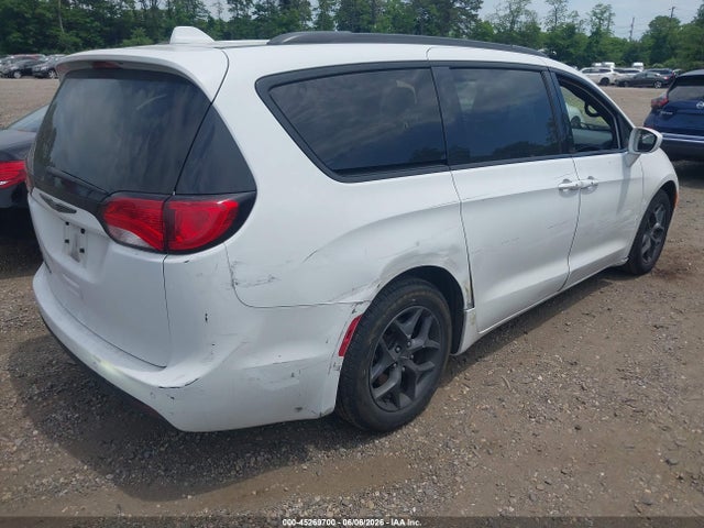 45269700 :رقم المزاد ، 2C4RC1BG0JR257794 vin ، 2018 Chrysler Pacifica Touring L مزاد بيع