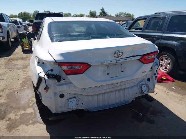 Aukcja sprzedaży 2018 Toyota Camry Le, vin: 4T1B11HK1JU055774, numer aukcji: 45269705