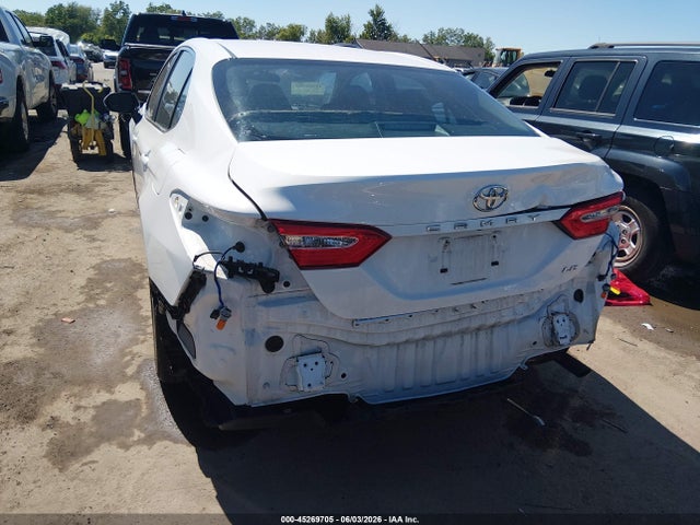 Aukcja sprzedaży 2018 Toyota Camry Le, vin: 4T1B11HK1JU055774, numer aukcji: 45269705