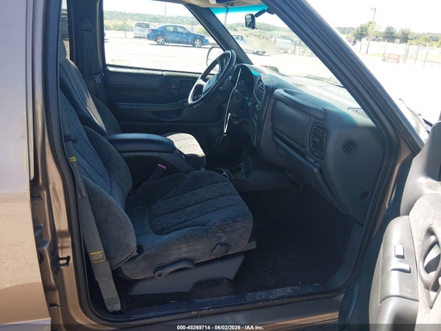 2001 Gmc Sonoma Sls მანქანა იყიდება აუქციონზე, vin: 1GTDT13WX1K226583, აუქციონის ნომერი: 45269714