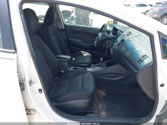 Продажа на аукционе авто 2016 Kia Forte Lx, vin: KNAFK4A60G5510115, номер лота: 45269739