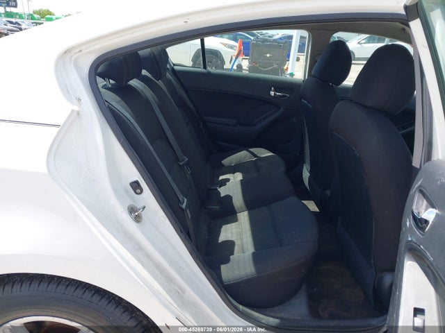 Продажа на аукционе авто 2016 Kia Forte Lx, vin: KNAFK4A60G5510115, номер лота: 45269739