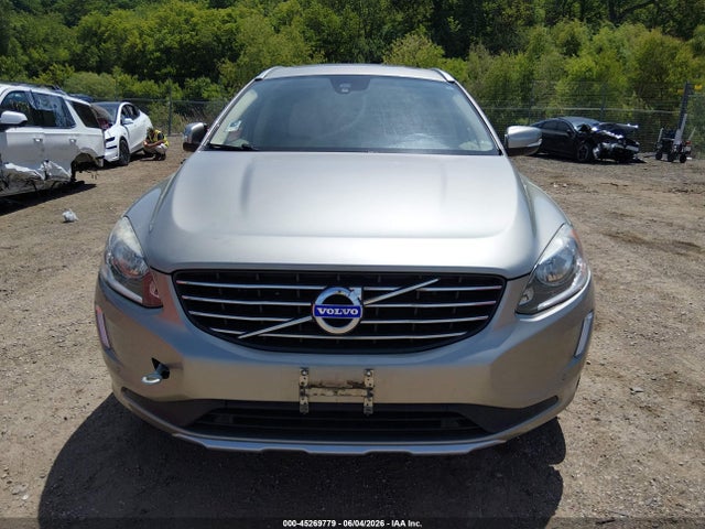 Продажа на аукционе авто 2015 Volvo Xc60 T6, vin: YV4902RK2F2653415, номер лота: 45269779