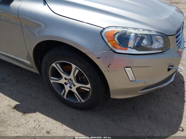 Продажа на аукционе авто 2015 Volvo Xc60 T6, vin: YV4902RK2F2653415, номер лота: 45269779