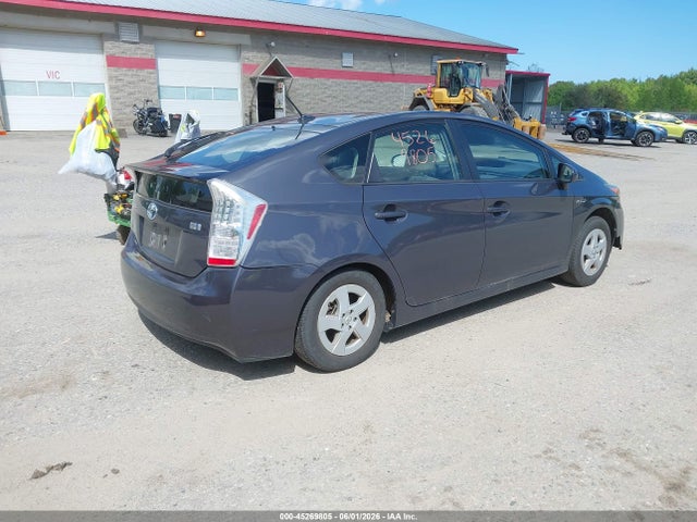 45269805 :رقم المزاد ، JTDKN3DU9B0321983 vin ، 2011 Toyota Prius Two مزاد بيع