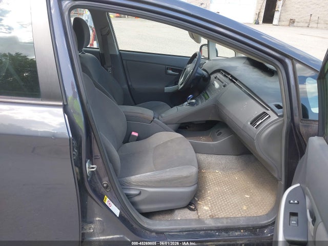 45269805 :رقم المزاد ، JTDKN3DU9B0321983 vin ، 2011 Toyota Prius Two مزاد بيع