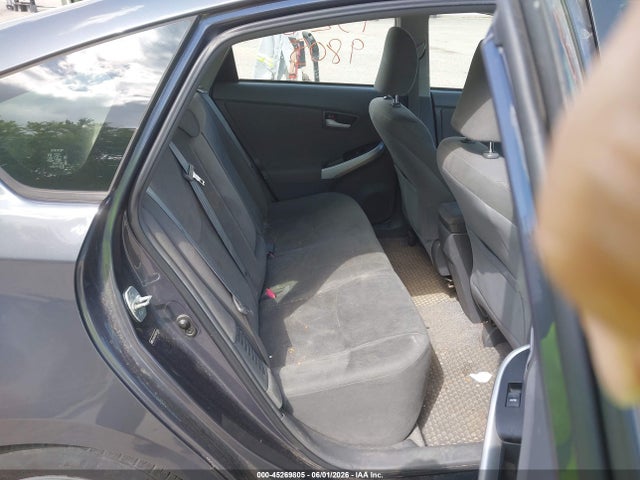 45269805 :رقم المزاد ، JTDKN3DU9B0321983 vin ، 2011 Toyota Prius Two مزاد بيع
