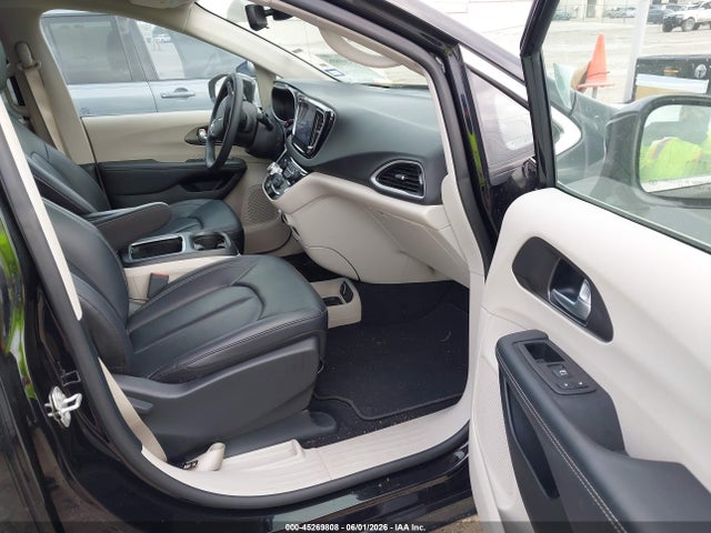 Продаж на аукціоні авто 2024 Chrysler Pacifica Touring L, vin: 2C4RC1BG7RR151225, номер лоту: 45269808