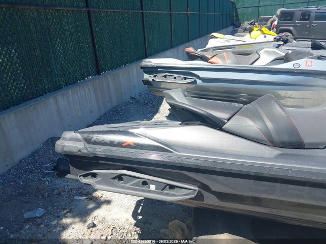 Sea Doo Rxt-300 2022 YDV62582B222 Image 8