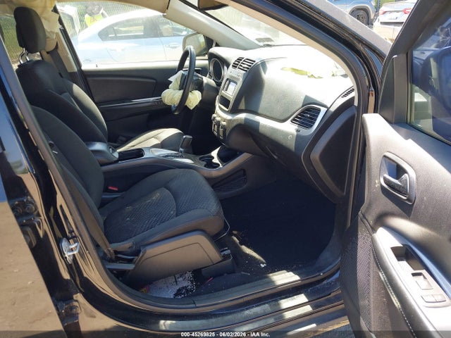 3C4PDCAB7JT518907 Dodge JOURNEY SE