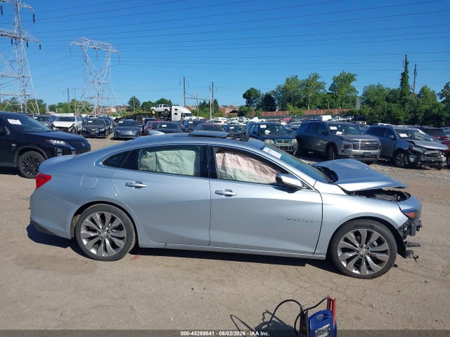 1G1ZH5SX5HF277820 Chevrolet Malibu Premier