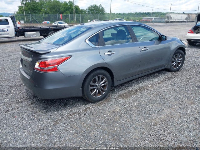 Nissan Altima 2.5 S 2015 1N4AL3AP9FC567202 Image 4