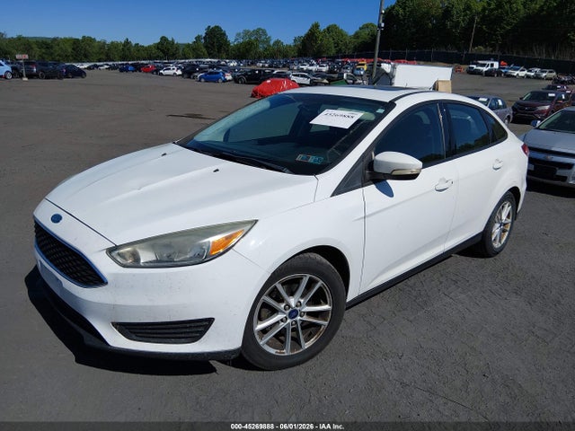 45269888 :رقم المزاد ، 1FADP3F2XFL206592 vin ، 2015 Ford Focus Se مزاد بيع