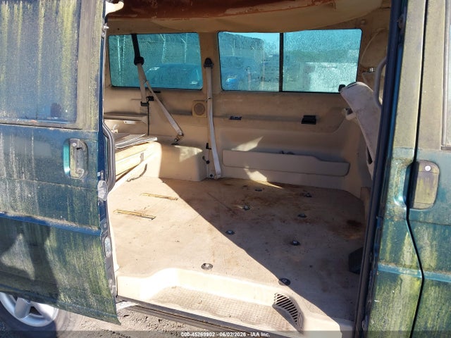 Продажа на аукционе авто 2002 Volkswagen Eurovan Gls, vin: WV2KB470X2H015109, номер лота: 45269902