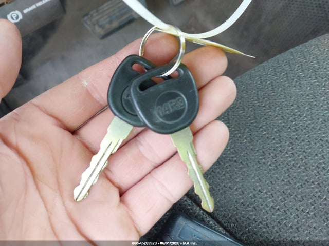 45269920 :رقم المزاد ، 1GCHC24U12E124710 vin ، 2002 Chevrolet Silverado 2500hd مزاد بيع