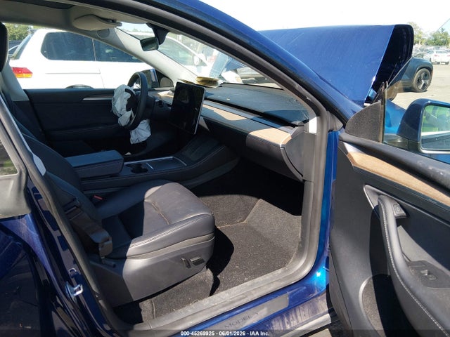 Tesla Model Y 2023 7SAYGDEDXPF959762 Image 5