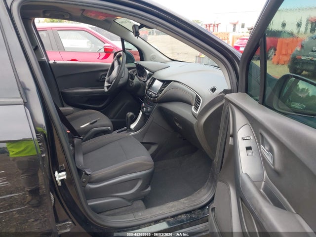 Продажа на аукционе авто 2017 Chevrolet Trax Ls, vin: 3GNCJKSB7HL145174, номер лота: 45269965