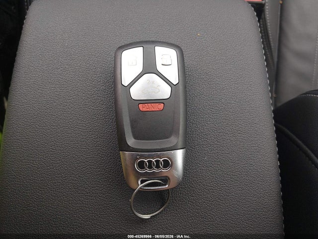 2023 Audi A5 Sportback Premium Plus 45 Tfsi S Line Quattro S Tronic მანქანა იყიდება აუქციონზე, vin: WAUFACF51PA043856, აუქციონის ნომერი: 45269966