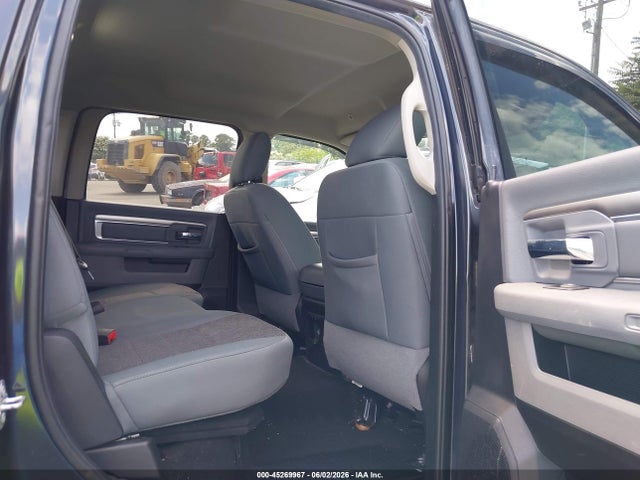 Продажа на аукционе авто 2017 Ram 1500 Big Horn  4x4 5'7 Box, vin: 1C6RR7LM8HS880425, номер лота: 45269967