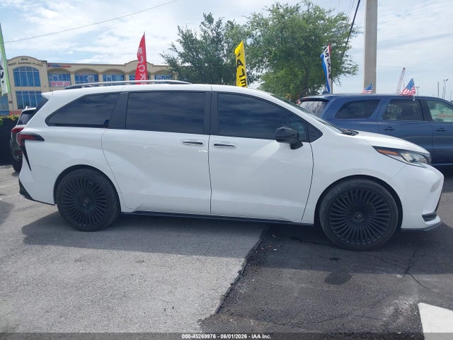 2024 Toyota Sienna Xse მანქანა იყიდება აუქციონზე, vin: 5TDDRKEC3RS210558, აუქციონის ნომერი: 45269976