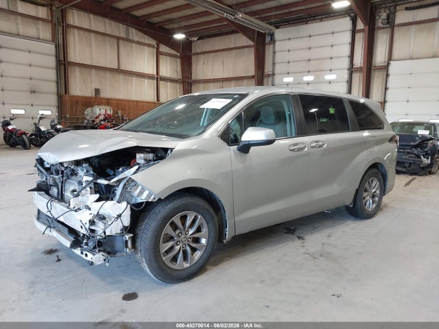 Продажа на аукционе авто 2022 Toyota Sienna Le, vin: 5TDKSKFC9NS066034, номер лота: 45270014