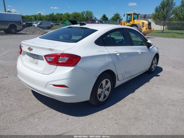 45270042 :رقم المزاد ، 1G1BC5SM7J7236966 vin ، 2018 Chevrolet Cruze Ls Auto مزاد بيع