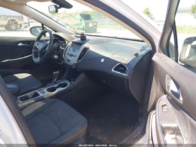 45270042 :رقم المزاد ، 1G1BC5SM7J7236966 vin ، 2018 Chevrolet Cruze Ls Auto مزاد بيع