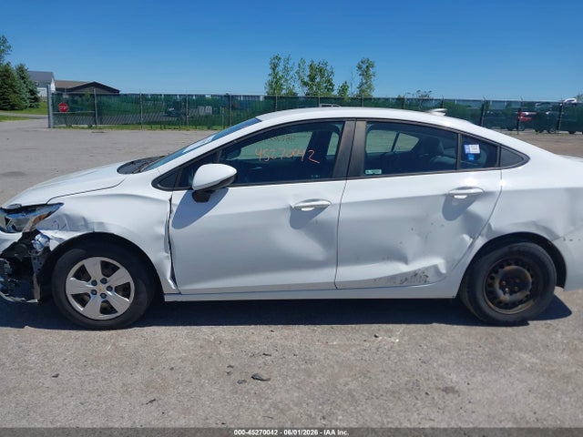 45270042 :رقم المزاد ، 1G1BC5SM7J7236966 vin ، 2018 Chevrolet Cruze Ls Auto مزاد بيع