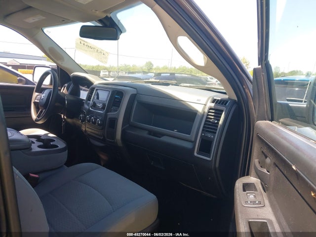 45270044 :رقم المزاد ، 3C6RR7KG5KG723199 vin ، 2019 Ram 1500 Classic Tradesman  4x4 5'7 Box مزاد بيع