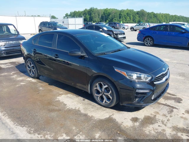 45270083 :رقم المزاد ، 3KPF24AD4ME366988 vin ، 2021 Kia Forte Lxs مزاد بيع